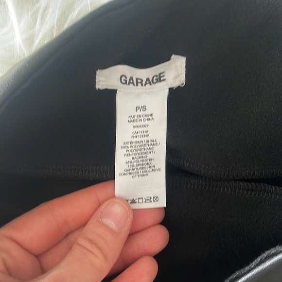 Size small garage leather leggings - Picture 2 of 3